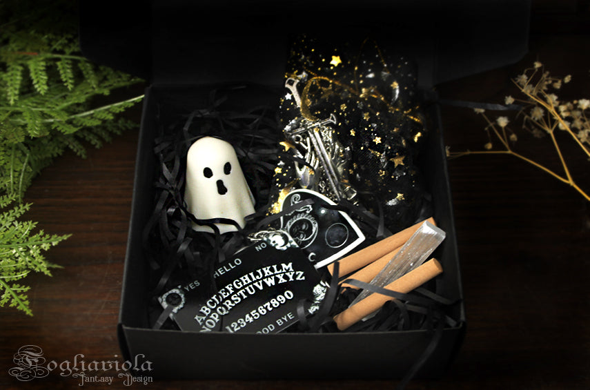 Witch Gift Box: Black Flame Set