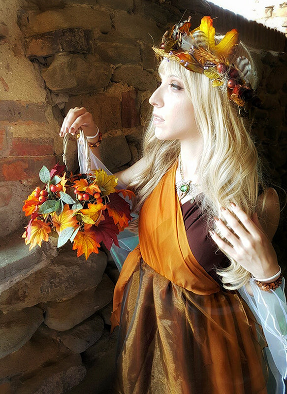 set fotografico fantasy con creazioni Fogliaviola