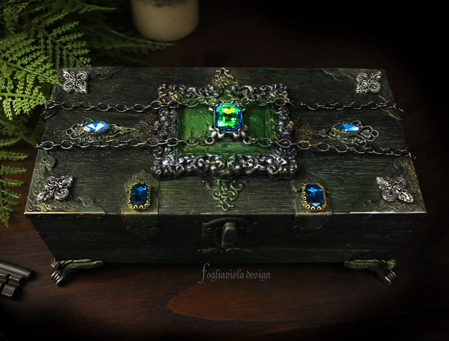 magica scatola di strega