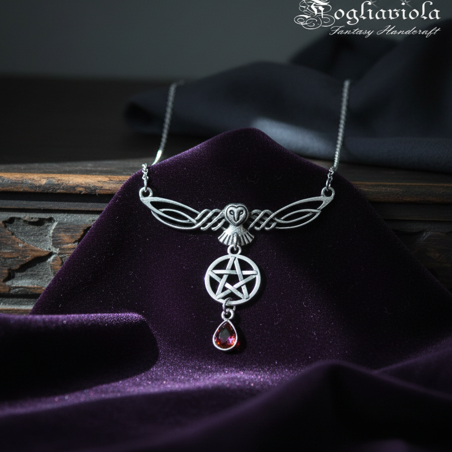 collana con gufo wicca su pentacolo gotico e cristallo
