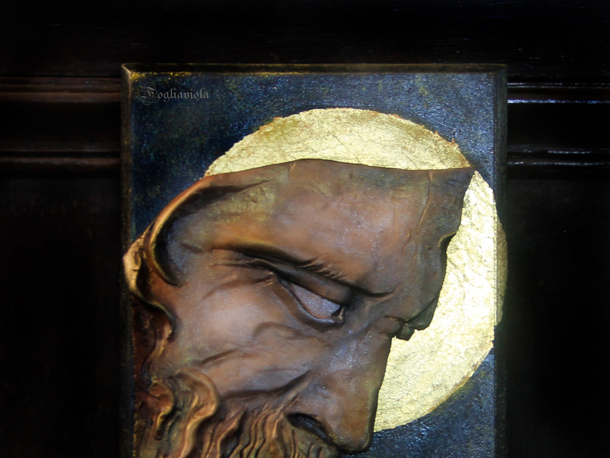 aureola in foglia oro invecchiata su bassorilievo di Zeus, scultura da parete fatta a mano a Roma