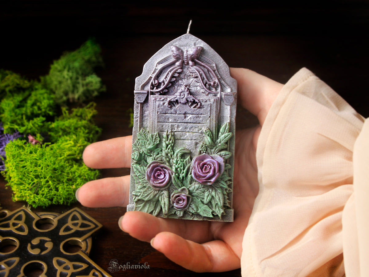 Candela Lapide Fiorita - Tombstone